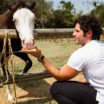 Dudu Azevedo Instagram - Outros estímulos, quebra da rotina, movimento, outras trocas. É preciso mesmo sair da concha pra descobrir o que de bom existe la fora esperando por nós.