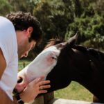Dudu Azevedo Instagram - Outros estímulos, quebra da rotina, movimento, outras trocas. É preciso mesmo sair da concha pra descobrir o que de bom existe la fora esperando por nós.