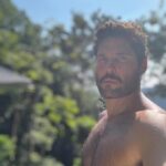 Dudu Azevedo Instagram - Melhor época do ano, outono! Dias lindos, temperatura amena, menos agito, porém muitas possibilidades. Ainda assim essa minha dificuldade de sair de casa… quem mais?? Alguém aí também é assim?