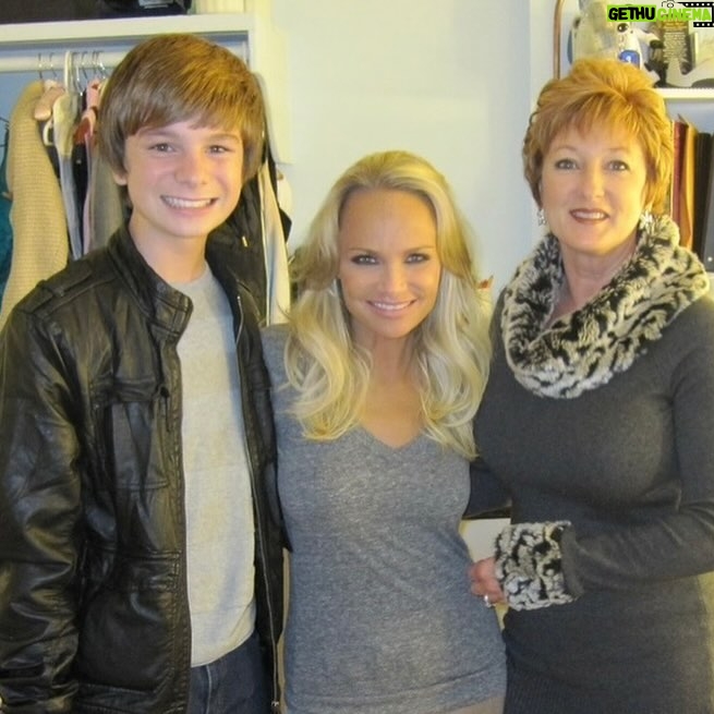 Dylan Mulvaney Instagram - 12 years ago, I wrote a letter to @kchenoweth asking her to coffee and sent it to the Promises Promises stage door. She got such a kick out of the letter, she invited my mom and I backstage after the show. So happy we have found each other again, and can’t wait to keep finding each other 💓💓💓 thank you @roundaboutnyc Photo: @bruglikas