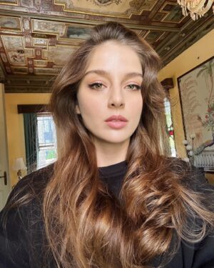 Ecem Çalhan Instagram - baski altinda kaldim.