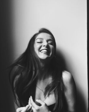 Ecem Çalhan Instagram - ben de saskinim.