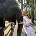 Ecenaz Üçer Instagram – 🐘🤍🌿