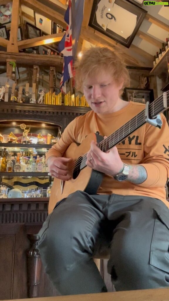 Ed Sheeran Instagram - Fun fact, I wrote One on this guitar in Australia 2012. It was my dream guitar and was given to me by @garysnowpatrol after my tour with them. I believe all instruments have songs in them, and this was the first song to fall out of this one. It felt like the end of Plus and the start of Multiply thematically which is why its track One and named the same. Lemme know which song you want me to do next from Multiply so I can continue making us all feel weird that it’s been 10 years already. And yes a full one off gig will happen this spring x