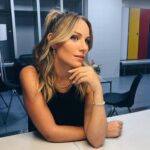 Edurne Instagram - ✨About last night✨ #PorEllasCadena100 @cadena100 👗: @davidrivas___ @lesilla 💍: @theofficialpandora 💄: @mariaverano.mk x @givenchybeauty