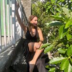 Eileen Abad Instagram - En aquellos lugares donde sólo veías paredes el universo abrirá puertas. Lo vales todo 🙌 1er viernes de mayo , aquí pensando en voz alta 😜 y tu que tal? 😁 #mayo #🌹💐🌸🪻🪷🍀🌻🌺☘️🌳🌿 #😍😍😍 #god #loveyou #🙌