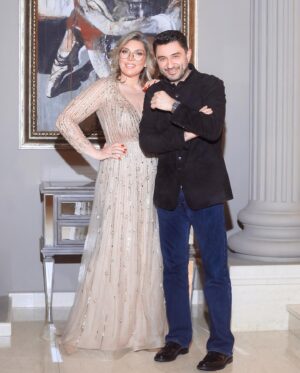 Ekaterina Skulkina Instagram - Спасибо большое юбиляру за приглашение провести его вечер в компании с супер профессионалом @nikolaibaskov ✨
Благодарю своего замечательного директора @itabriz ✨
Команда красоты: @marchenko_olesya ❤️‍🔥 и @tumbeth_ ❤️‍🔥

Платье от @boutique_orchideya ❤️‍🔥❤️‍🔥❤️‍🔥

Foto by @yuldashev_shuhrat ✨