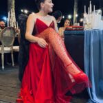 Elçin Afacan Instagram - Düğün💋#başakçağrıwedding