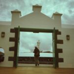 Ela Velden Instagram - Se sale por una puerta y no regresa jamás.