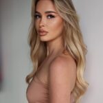 Elena Kamperi Instagram - New headshots🖤
