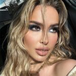Elena Kamperi Instagram - pulling up💙 • make up by @yanivkatzav