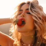 Elena Kamperi Instagram - Tasty bites🍓 • Shot by @dinetz