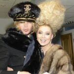 Elena Lenina Instagram - Вспоминаю, как было весело, когда вечеринки были нормой жизни)) Сережа их часто собой украшал)) А ведь ни разу в жизни не делал мне прически)) Видимо, родилась поздно, застала его уже в новом статусе)) #леналенина #сергейзверев @zverevsuperstar