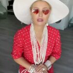 Elena Lenina Instagram - О женщинах в бизнесе листайте галерею отрывков видео здесь, но подробно весь эфирчик номер 15 смотрите на youtube-канале «Лена Ленина»! Подпишитесь на него и нажмите там на колокольчик, чтобы не пропускать новинки! #леналенина #предпринимательница #эфирчик #психология #советыпобизнесу #страшныеистории