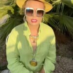 Elena Lenina Instagram - Немного о бизнесе)) Листайте галерею, там 10 видео)) Остальное смотрите на YouTube-канале «Лена Ленина»! Подпишитесь! #леналенина #секретыбизнеса #секретыуспеха