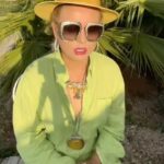 Elena Lenina Instagram - Немного о бизнесе)) Листайте галерею, там 10 видео)) Остальное смотрите на YouTube-канале «Лена Ленина»! Подпишитесь! #леналенина #секретыбизнеса #секретыуспеха