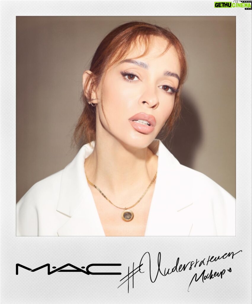 Eleni Foureira Instagram - #MACTrend alert! April x #UnderstatementMakeup. Less is more! #IWearMAC I wear: Lip Liner- Spice Viva Glam Lipstick- Viva Planet Lip Conditioner All by @maccosmeticsgreece #maccosmeticsgreece #maccosmetics