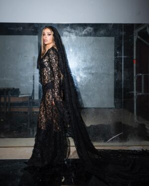 Eleni Foureira Instagram - Sometimes I am a drama queen !

Click by @king_kills_queen 
Styled by @10guli 
Hair by @chrisanthos_smirneos
Make up by @pantelis_toutountzis 
Nail Art by @marina_papadea  @papadeanikoleta