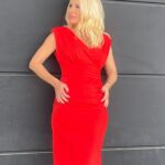 Eleni Menegaki Instagram - Red vibes! #eleni @megatvcom Φόρεμα #accessfashiongr Γόβες #aquazzura #elenioutfit #reddress #elegantdresses