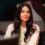 Elham Ali Instagram - #كواليس 🎬 مسلسل #سندس2 😁❤️ شخبار المسلسل معكم؟ ترا بقرا كل تعليقاتكم 🤓🫶🏼 يعرض من الأحد للخميس على قناة @mbc1 والحلقات متواجدة في منصة عمو #شاهد @shahid.vod #الهام_علي