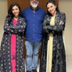 Elham Ali Instagram - فرحانة بردود الفعل مثل فرحتي بالجزء الثاني من مسلسل #سندس2 سندس تشبهني كثير وتعبر عني بشكل كبير لكل المشاركين والقائمين الف شكر لكم وعلى رأس القائمة مخرجنا المبدع اللي ودي اشكرة من اليوم لبكرا استاذ #رامي_رزق_الله @ramysrizkallah و هااااا يا جماعه كيف المسلسل معكم ؟ المسلسل يعرض كل يوم من الأحد إلى الخميس الساعه ٦المغرب بتوقيت السعودية على قناة @mbc1 ومتواجد على منصة #شاهد @shahid.vod #الهام_علي #احبكم_وتحبوني ♾️
