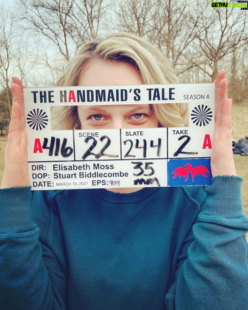 Elisabeth Moss Instagram - The day I wrapped directing this year when they gave me the slate which is a huge honor ( thank you @meredithbugden 😊)... I had the absolute privilege of directing 3 episodes this season, shot by our brilliant cinematographer @stuartdop, and my first one streams April 28 🔥 only on @hulu @handmaidsonhulu #thehandmaidstale