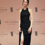 Eliza Sam Instagram - It’s nice to sometimes go out and look at nice things🖤 What a treat👩🏻‍🎨🎨🎟️ . . . #ArtBaselHongKong @ArtBasel @LanghamHotels @LanghamHK @WMag @WMagChina