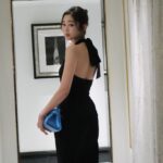 Eliza Sam Instagram - It’s nice to sometimes go out and look at nice things🖤 What a treat👩🏻‍🎨🎨🎟️ . . . #ArtBaselHongKong @ArtBasel @LanghamHotels @LanghamHK @WMag @WMagChina