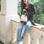 Eliza Sam Instagram - On a cloudy day, let your light shine brighter than the sun!!! ☁️ . #TodsFW23 #Tods #TodsDiBag @Tods