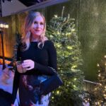 Eliza Taylor Instagram - Merry merry happy happy with boo @caitlinbassett Thanks to @macfarlaneseth for a festive evening! 💃🏼🎄❤️