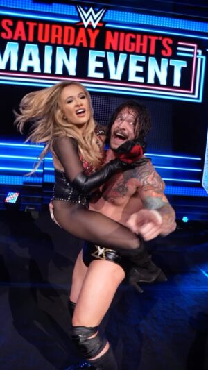 Elizabeth Chihaia Instagram - @realkillerkross had a message for #WWEAllentown! 😅