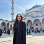 Elizabeth Chihaia Instagram - In the moment ✨🕌🇹🇷