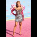 Elizabeth Chihaia Instagram - One more for the dress 💗 #BarbiePremiere 💋Glam- @beautybyjett