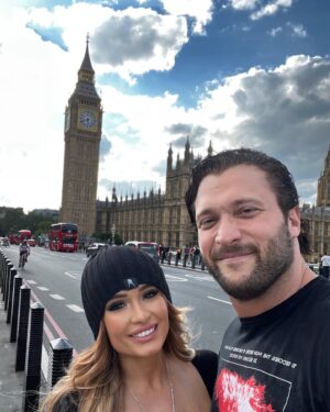 Elizabeth Chihaia Instagram - 🇬🇧