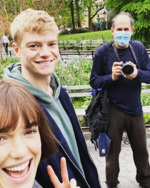 Elizabeth Henstridge Instagram - New ep of Suspicion is out nnnnow! Here’s a mish mash of ep 6 and 7…. ONLY ONE MORE EPISODE LEFFFT. 

Hope you enjoy ❤️‍🔥

Sending lots of love xxxx

#suspicion @appletvplus @appletv