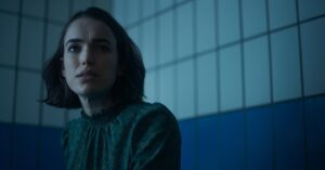 Elizabeth Henstridge Instagram - whatcha thinking? 🧐

#suspicion @appletvplus