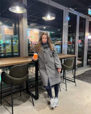 Elizaveta Gyrdymova Instagram - 💜
