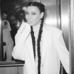 Elizaveta Ivantsiv Instagram - Начинаю отвечать на ваши вопросы, и первый ответ получился вот таким: «Серьезно??» А если на чистоту, то вот три главных вещи, которые я пока для себя поняла: - Поиски смысла жизни приводят в тупик. - Поиски своего предназначения — тоже. - Не стоит слишком серьезно к этому относиться. Это вообще всего касается. С вами была философская Лизочка, всем хорошего дня.