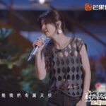 Ella Chen Jia Hua Instagram - 聽到《專屬天使》 會不會想起《花樣少年少女》 謝謝Tank @tank_lu_official 願意再上舞台，你一定要健健康康，繼續再唱很多很多好聽的歌，愛你喔❤️ 時光音樂會 合唱Live版：https://youtu.be/7dy4Ij6hJ7c?si=CiKmr1TyRelFdSZQ #時光音樂會 #合唱版專屬天使