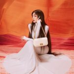Ella Chen Jia Hua Instagram - ～勁編 夏季將至！ 解接演繹如風一般的自由美好 展現溫柔與強韌共生的女子力 和ROBINMAY一起 馳放你的靈魂，做個時髦的行走發光體！ #ROBINMAY @robinmay_tw