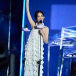 Ella Chen Jia Hua Instagram - 感謝QQ音樂對我的肯定 去年因為參加了乘風2023 有機會展示了不同型態的舞台表演 所以要非常感謝和我一起完成所有舞台的姊姊們 也感謝一路以來一直都很支持我的歌迷朋友們 謝謝你們 今年即將發行個人第二張全新專輯 BAD HABITS 其中一首「願望清單」已在去年底發行 希望大家 在心裡許下的願望 都有勇氣 勇敢的盡力去實現 讓願望不只是空想 愛你們❤️ @sandramansour