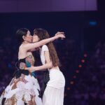 Ella Chen Jia Hua Instagram - 親愛的芳姐，謝謝你邀請我當你的演唱會嘉賓。 何其榮幸，能和你這麼一位優秀的前輩同台，更珍惜我們的緣份。妹妹我先乾了！愛你喔😘😘😘 #張清芳TimeLESS演唱會 #Loewe @LOEWE