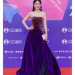 Ella Chen Jia Hua Instagram - QQ音樂∙巔峰盛典 太平公主 到！ @ralphlauren @bonheur_jewelry #RalphLauren #RLCollection