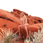 Elle Brooke Instagram - I left my hiking boots at home