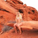 Elle Brooke Instagram - I left my hiking boots at home