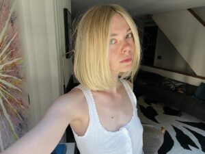 Elle Fanning Instagram - ✂️🌼✂️🌼✂️