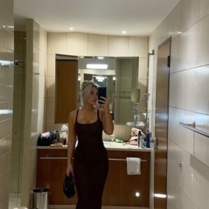 Ellie Brown Instagram - 🤎🤎🤎