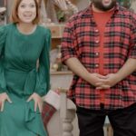 Ellie Kemper Instagram – You knew it was just a matter of time, dear! The Great American Baking Show: Celebrity Holiday Special premieres Dec 2 on @therokuchannel! I’m hosting, not baking, don’t worry 🎂🎂🎂 #AmericanBakingShow