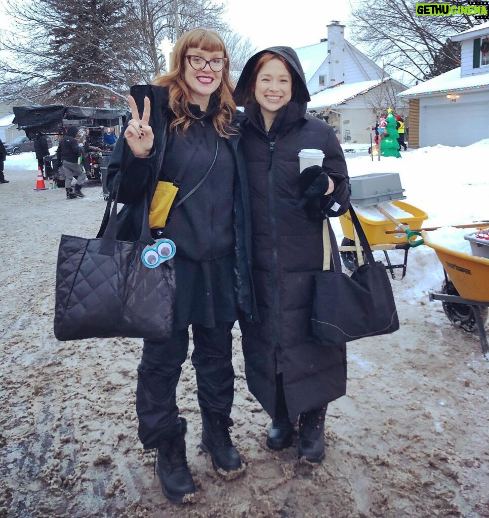 Ellie Kemper Instagram - We’re not cold YOU’RE COLD (also we are freezing) @pellegrinokatie #canada #coldlife