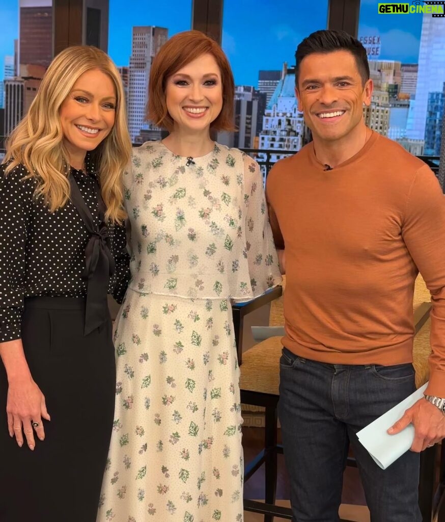 Ellie Kemper Instagram - Things got crazy at @livekellyandmark this morning!! Happy 27th Anniversary to the sweetest and best-looking couple in America 💕💕 And be sure to watch #GreatAmericanBakingShow this Friday on @therokuchannel!